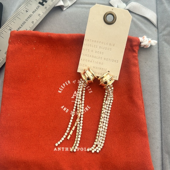 New 14k gold CRYSTAL CHAIN DROP
EARRINGS - Picture 2 of 4